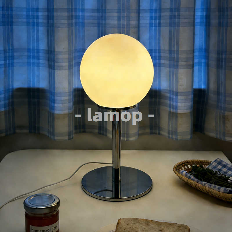 Desk Lamp - Lampa stołowa z mlecznobiałą, chromowaną podstawą,
